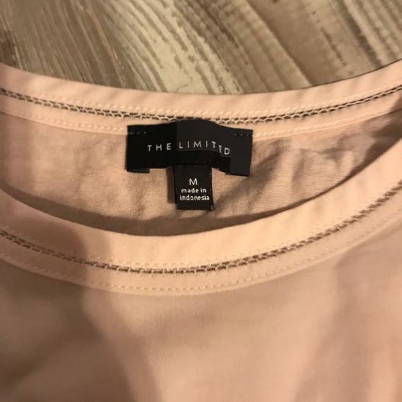 The limited pink tank - Picture 2 of 2